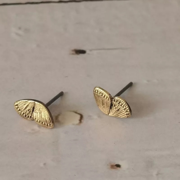 💎✨ Butterfly Wings Earrings - Picture 2 of 7